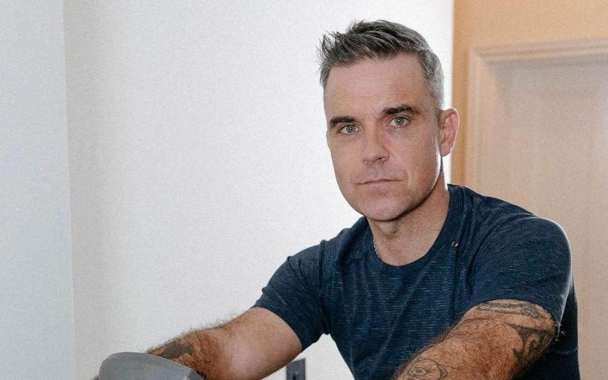 Robbie Williams Suspeitas de covid-19 durante férias em família: