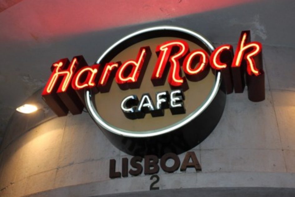 Hambúrgueres a 71 cêntimos? No aniversário do Hard Rock Café!