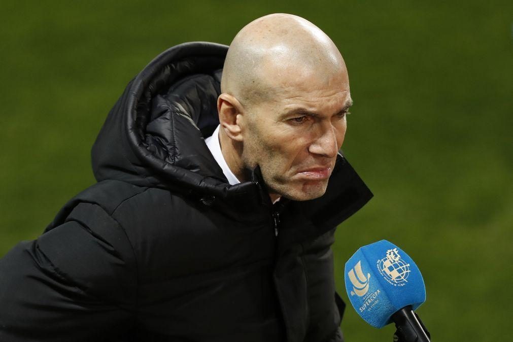 Zinedine Zidane testa positivo para a covid-19