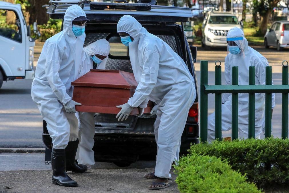 Covid-19: Pandemia já fez mais de 2 milhões de mortos a nível mundial