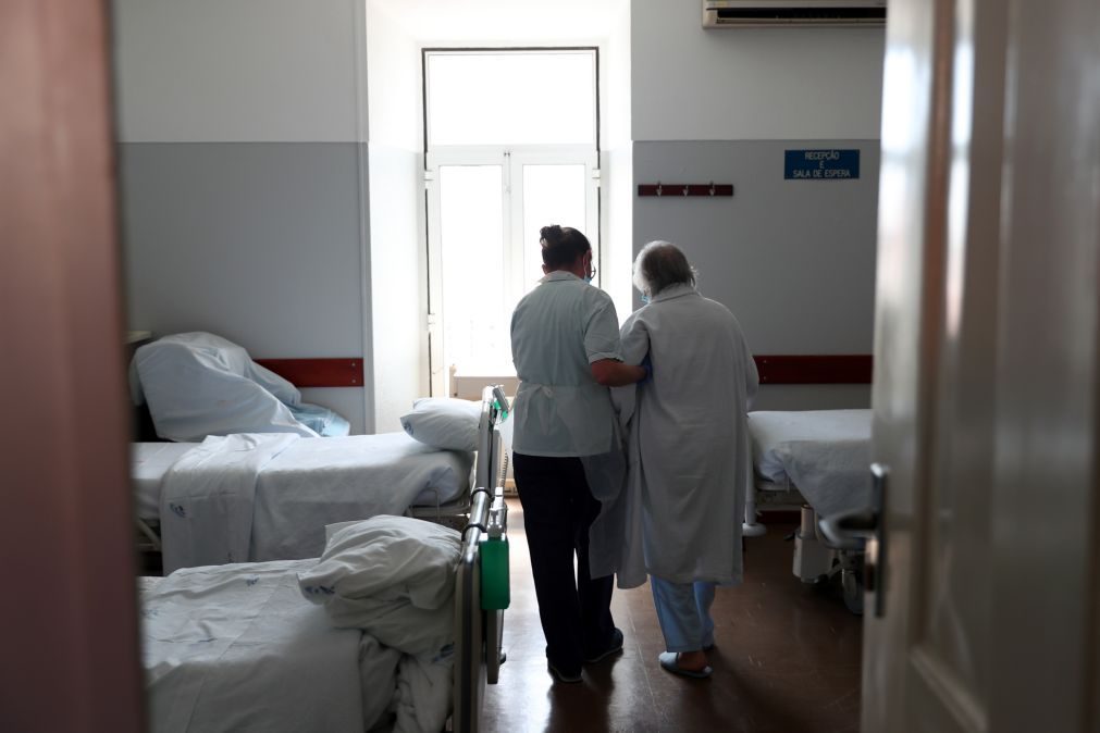 Covid-19: Hospitais do Centro continuam a aumentar número de camas