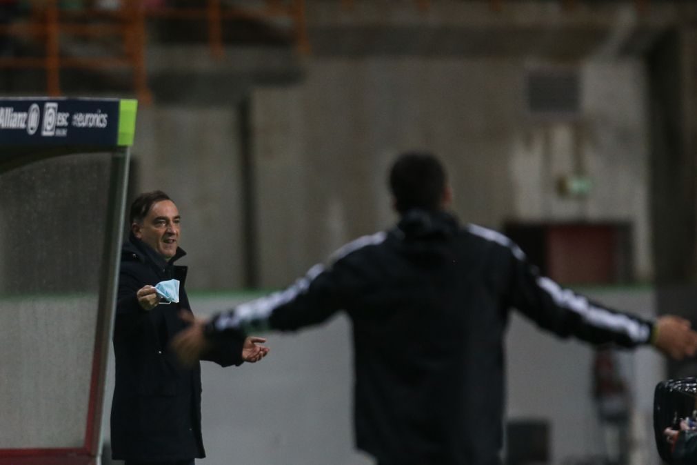Rúben Amorim e Carlos Carvalhal multados por expulsões na final da Taça da Liga