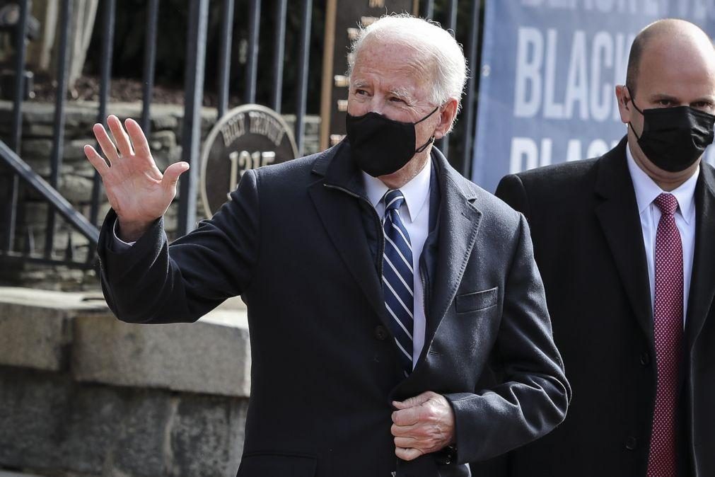 Biden não vai renovar contratos com as prisões privadas