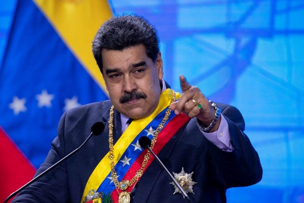 Maduro chama mesquinho a Bolsonaro e anuncia envio permanente de oxigénio para Manaus