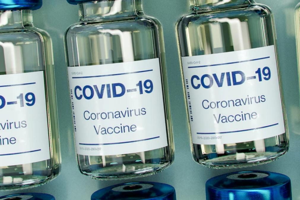 Covid-19: Três meses entre doses aumenta eficácia da vacina