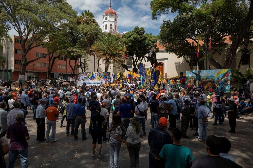329 pessoas estão presas na Venezuela por motivos políticos