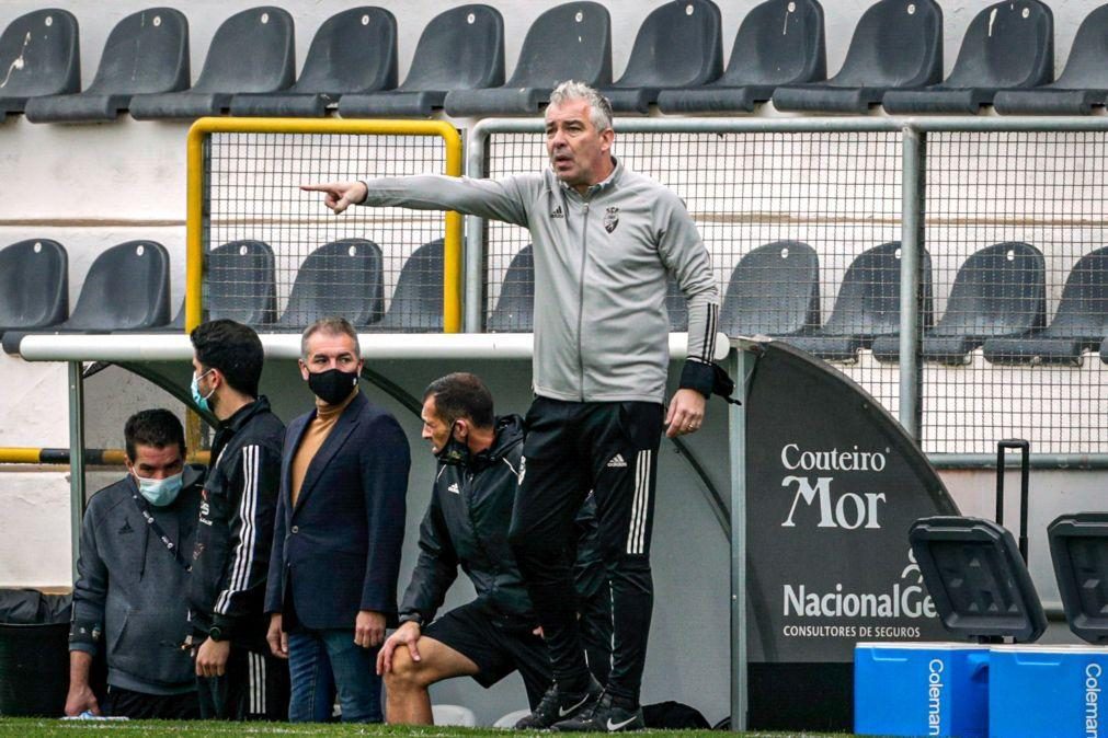 Farense tem de «controlar as emoções» para surpreender o Benfica