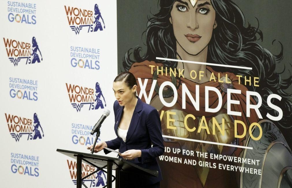 Gal Gadot produz série documental sobre «mulheres-maravilha» do mundo real