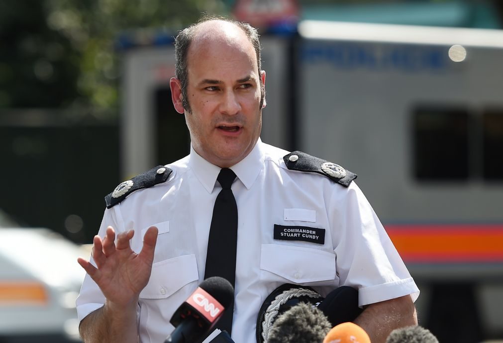 Polícia britânica eleva para 79 número de vítimas no incêndio de torre em Londres