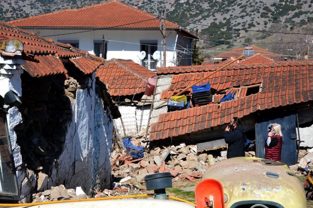 Grécia com quase 900 casas inabitáveis após terramoto