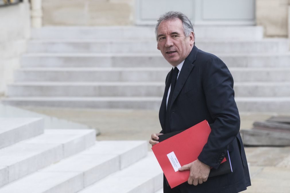 Ministros da Justiça e dos Assuntos Europeus franceses demitem-se
