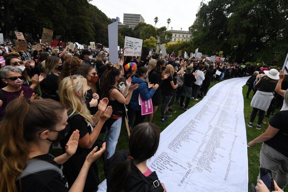 Australianas manifestam-se contra desigualdade de género