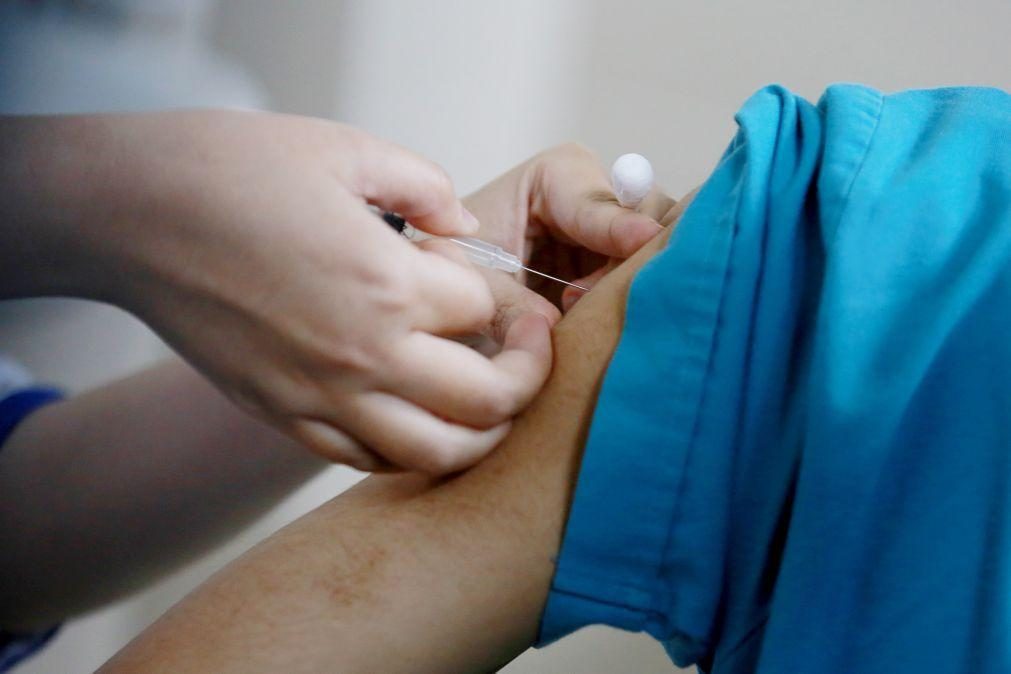 Saiba por que Portugal suspendeu a vacina da AstraZeneca