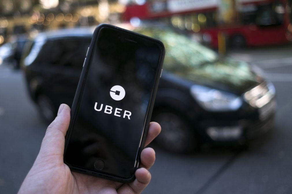Uber atribui estatuto de assalariados a motoristas do Reino Unido com salário mínimo e férias pagas