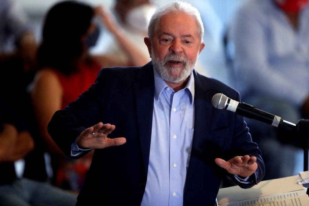 Lula admite candidatar-se à Presidência do Brasil caso PT e aliados concordem