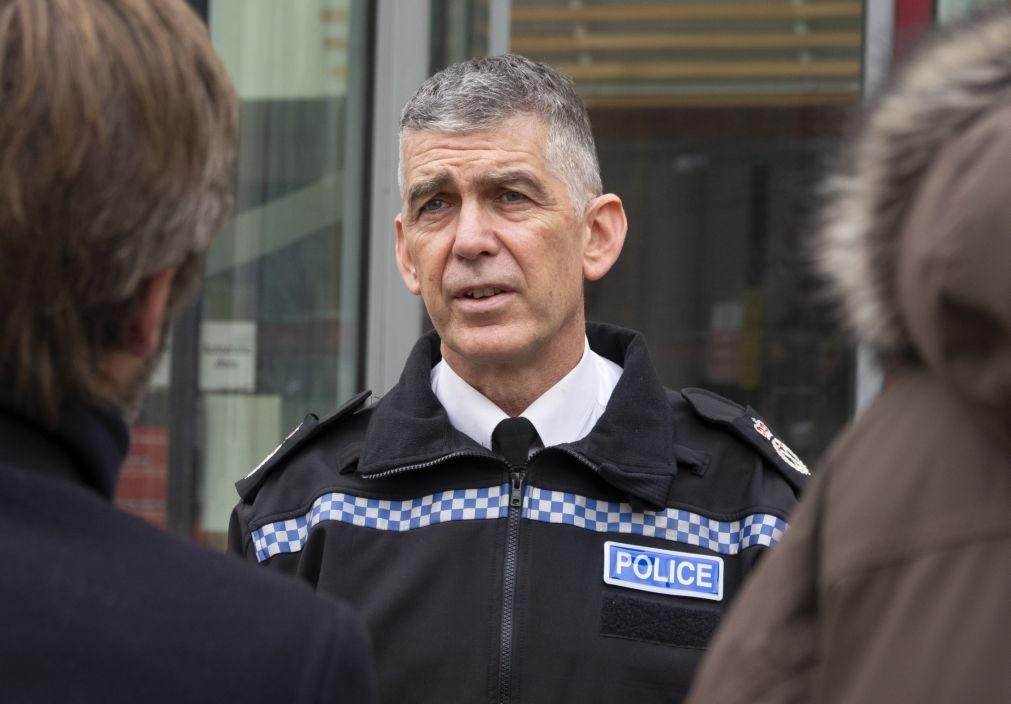 Sete detidos e 20 polícias feridos em distúrbios na cidade inglesa de Bristol