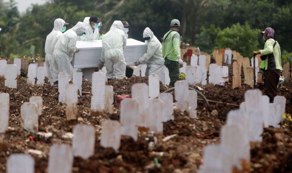 Covid-19 matou mais de 2,76 milhões desde o início da pandemia
