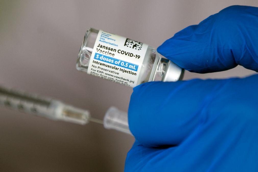 Covid-19: Brasil aprova uso de emergência da vacina da Janssen