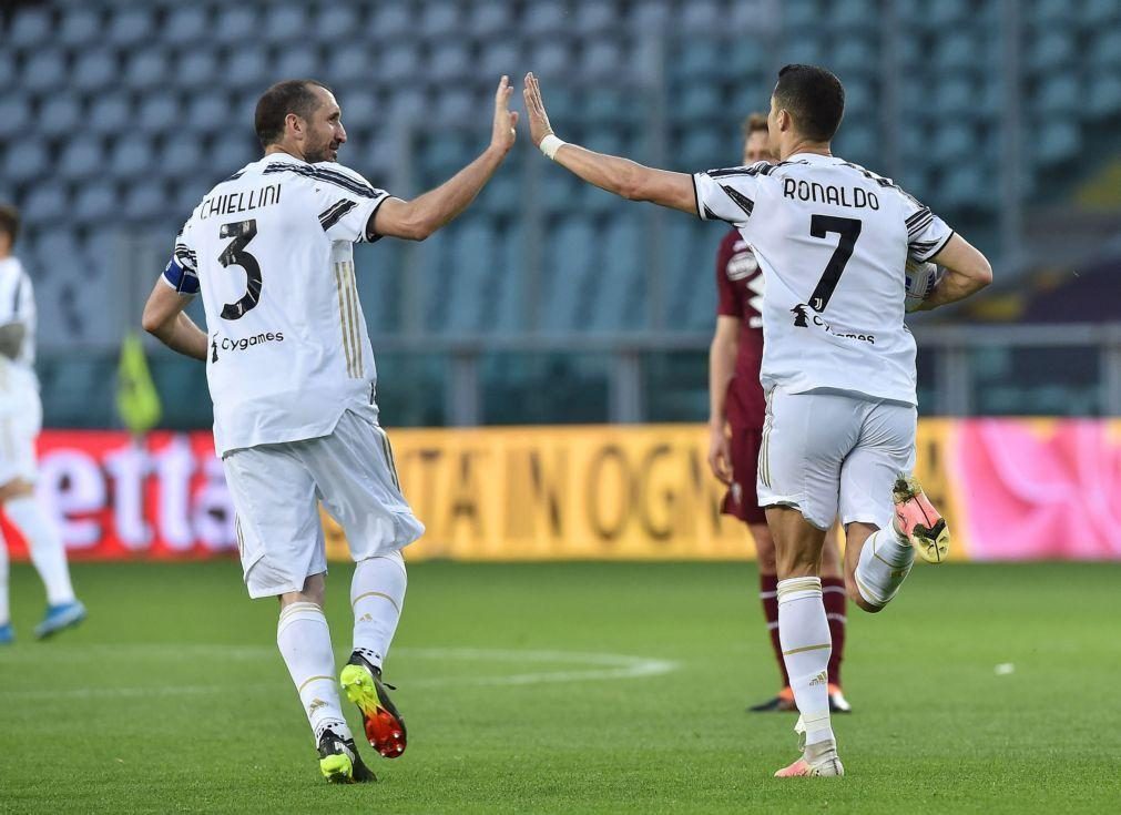 Ronaldo salva Juventus da derrota no dérbi com Torino, Roma sai da zona europeia