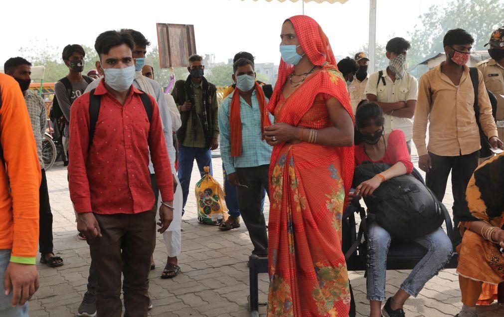 Covid-19: Índia passa os 13 milhões de infetados, regista recorde diário de casos e 780 mortos