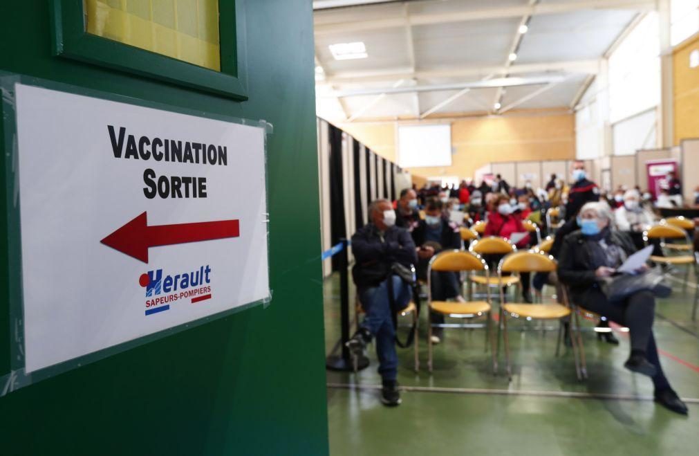 Covid-19: França estabelece novo recorde diário de vacinações