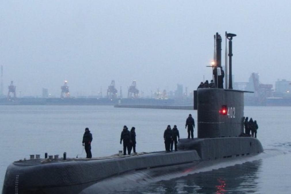 Oxigénio de submarino desaparecido na Indonésia termina em 2 horas
