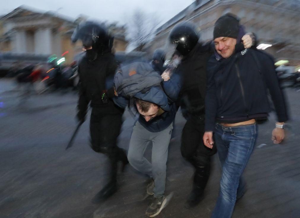 Polícia russa deteve 1.784 apoiantes de Navalny durante manifestações de apoio