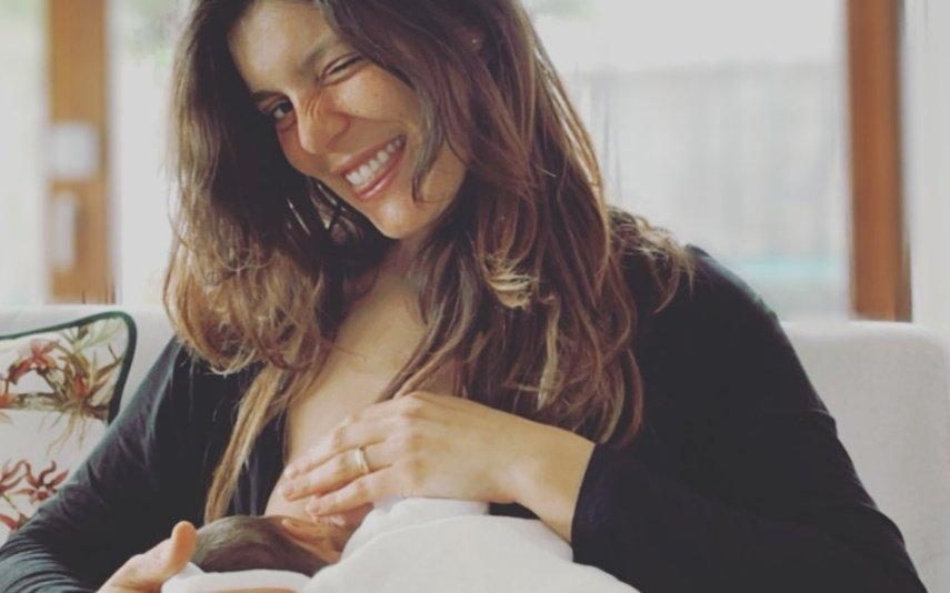 Andreia Rodrigues mostra momento íntimo após o parto