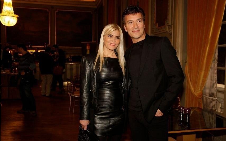 Tony Carreira e a ex-mulher viajam para Paris