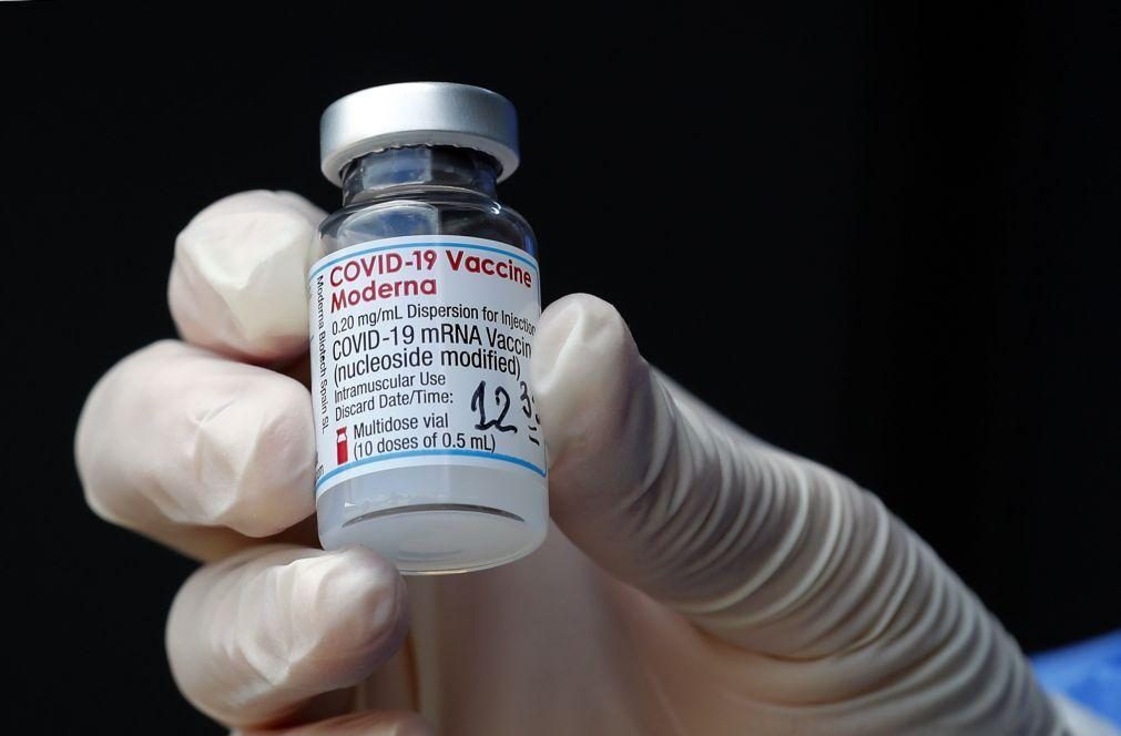Covid-19: Moderna disponibiliza 500 milhões de vacinas ao sistema Covax