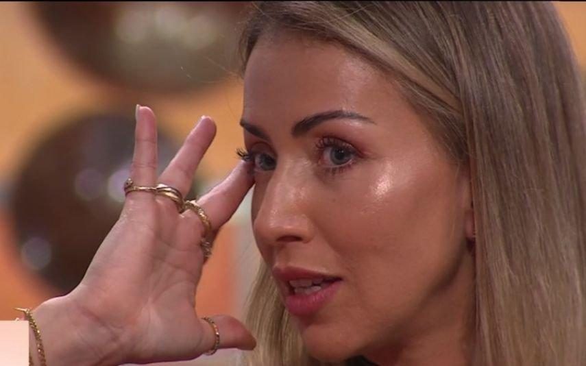 Laura Figueiredo emociona-se ao falar de Sara Carreira: «Acredito que está feliz»