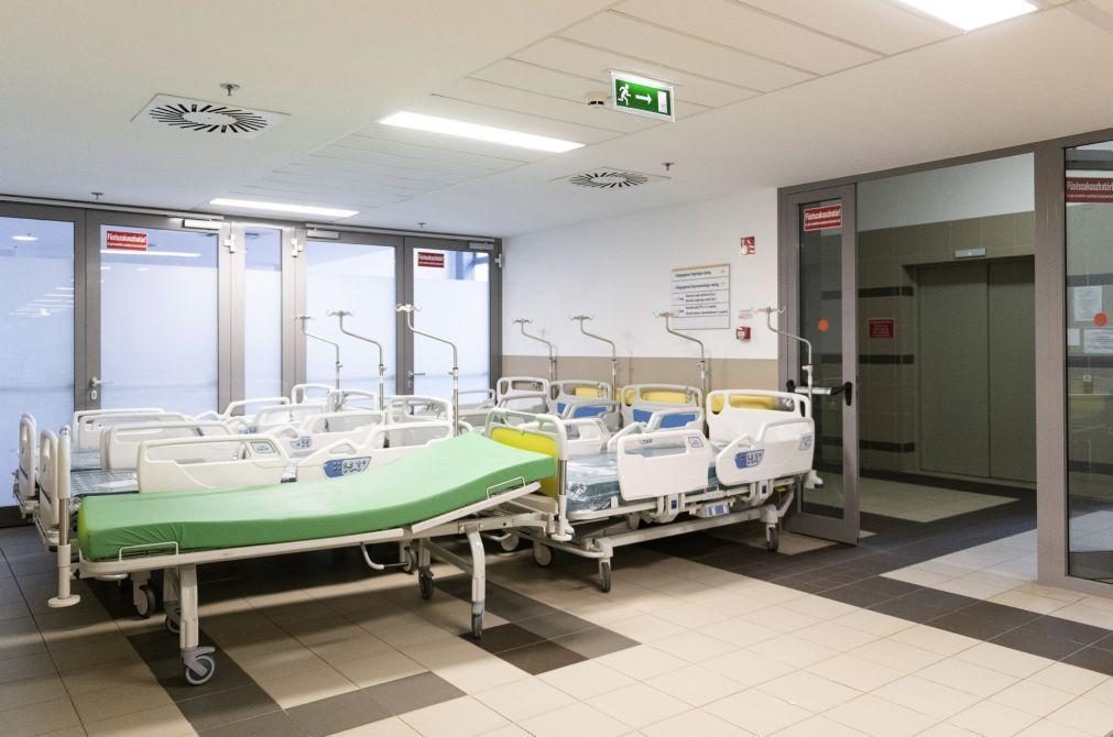 Covid-19: Itália soma 10.585 casos e regista a menor ocupação hospitalar em meses