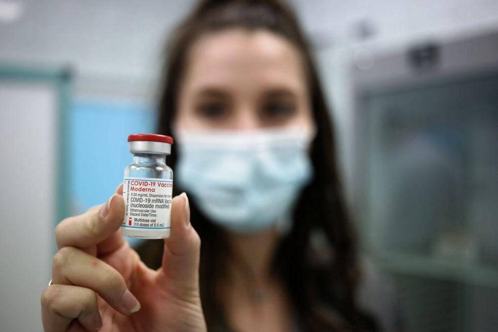 Moderna faturou 1.415 milhões de euros até março com venda da sua vacina