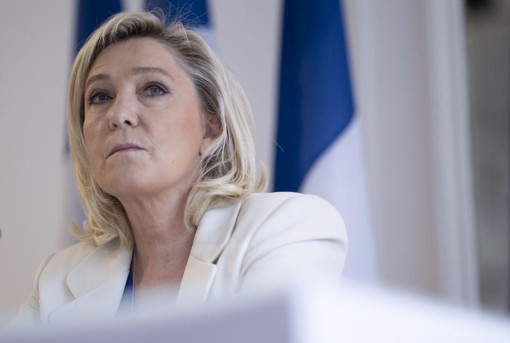Partido de Le Pen desviou 6,8 milhões de fundos europeus