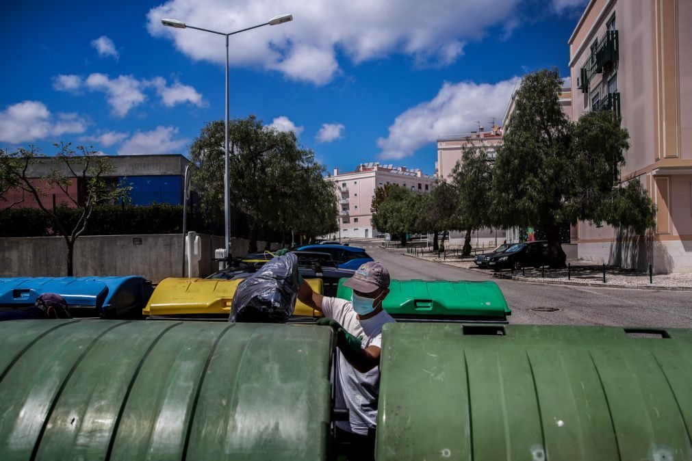 Greve na recolha do lixo com adesão de 80% em todo o país