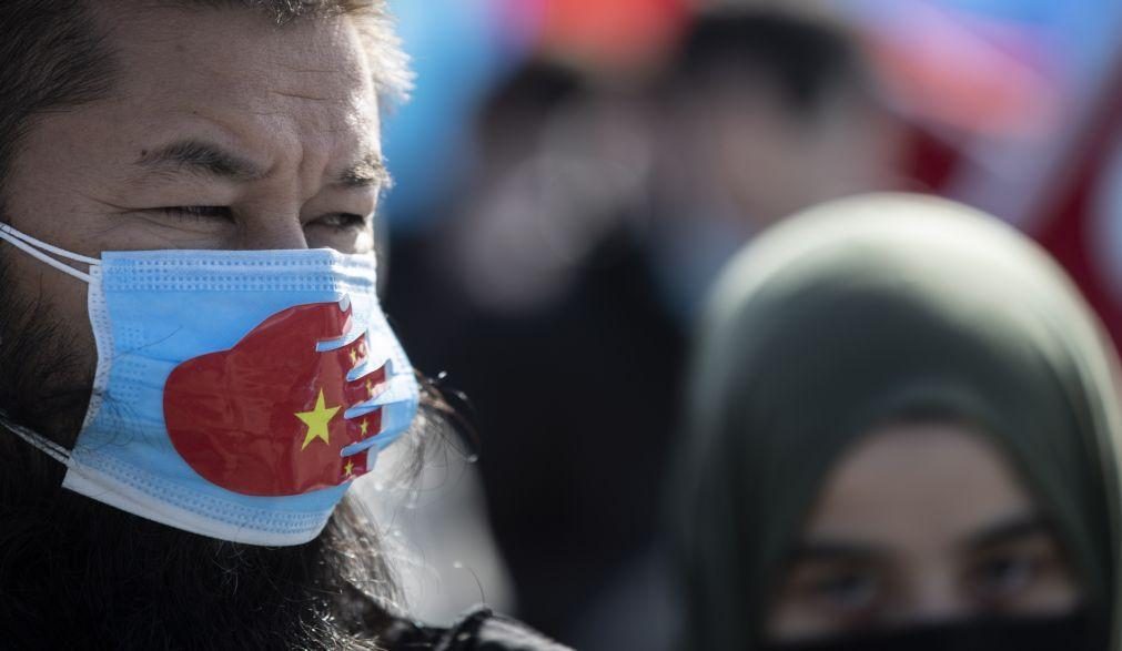 Autoridades chinesas ordenam uigures a produzir vídeos a negar abusos