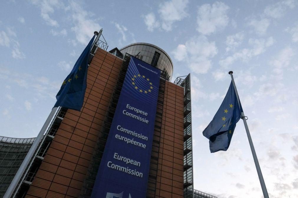 Comissão Europeia multa três bancos de investimento em 371 ME por cartel