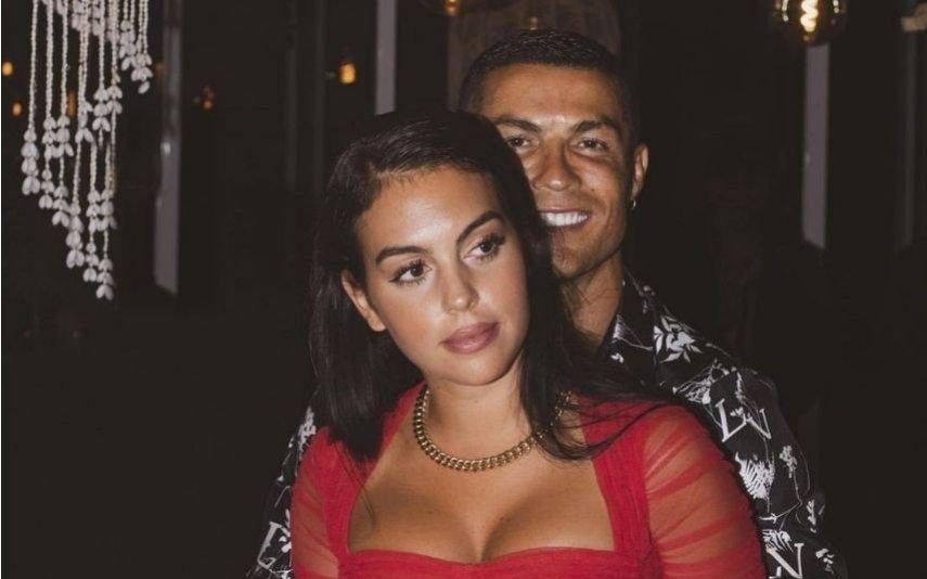 Cristiano Ronaldo apanhado a almoçar com Georgina em Turim