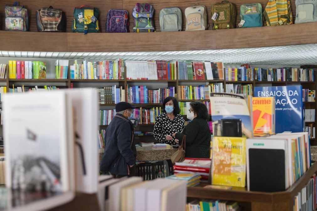 Livros e jornais comprados em livrarias entram no programa IVAucher