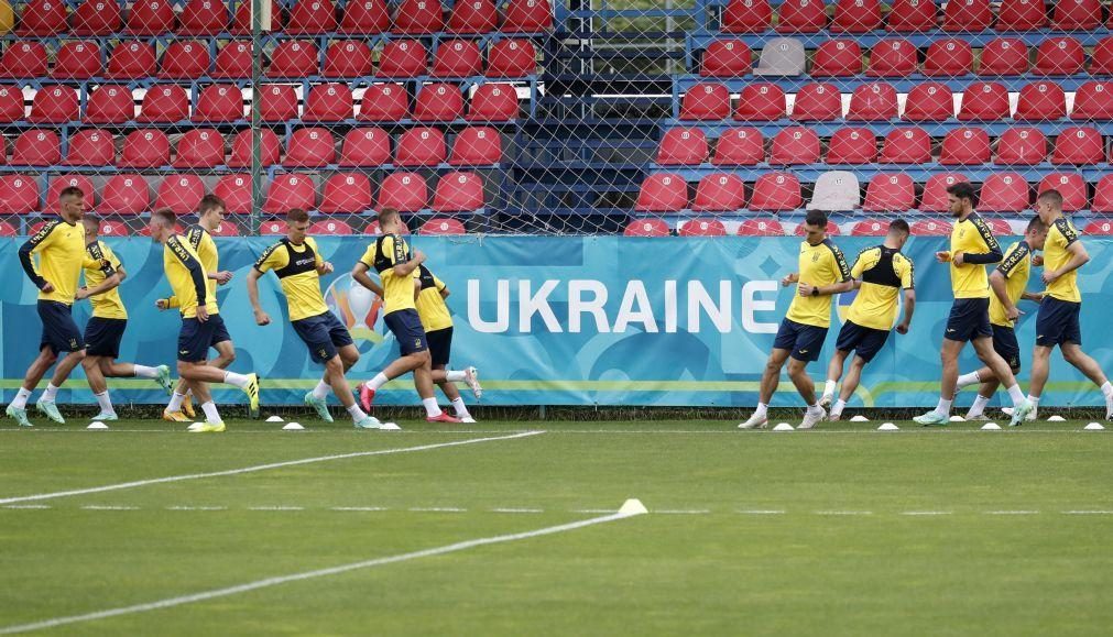 Euro2020: UEFA determina que Ucrânia retire apenas uma das frases da camisola