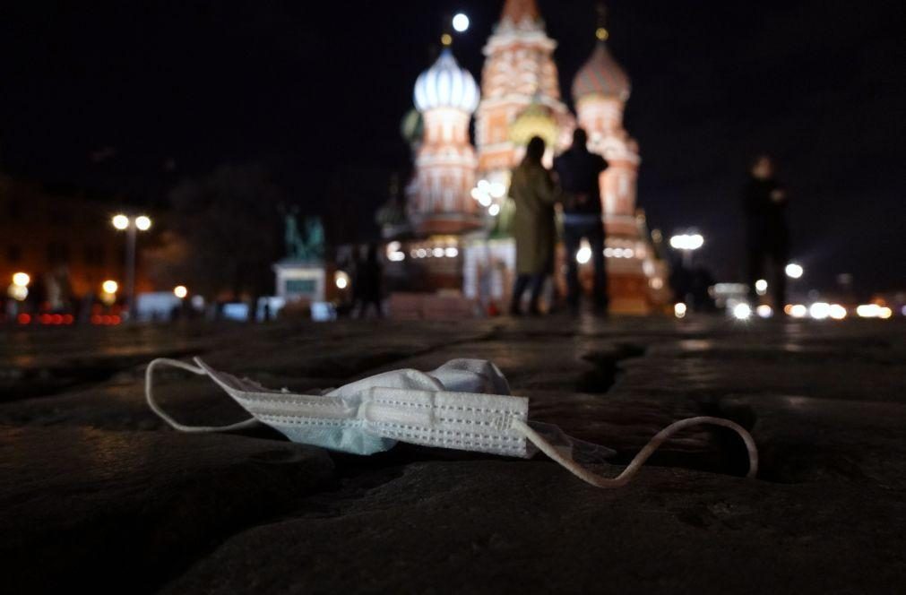 Covid-19: Casos aumentaram 47% numa semana na Rússia