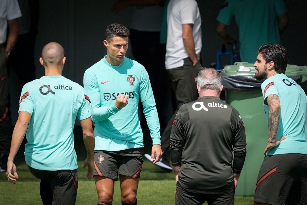 Cristiano Ronaldo é o primeiro a jogar em cinco Europeus