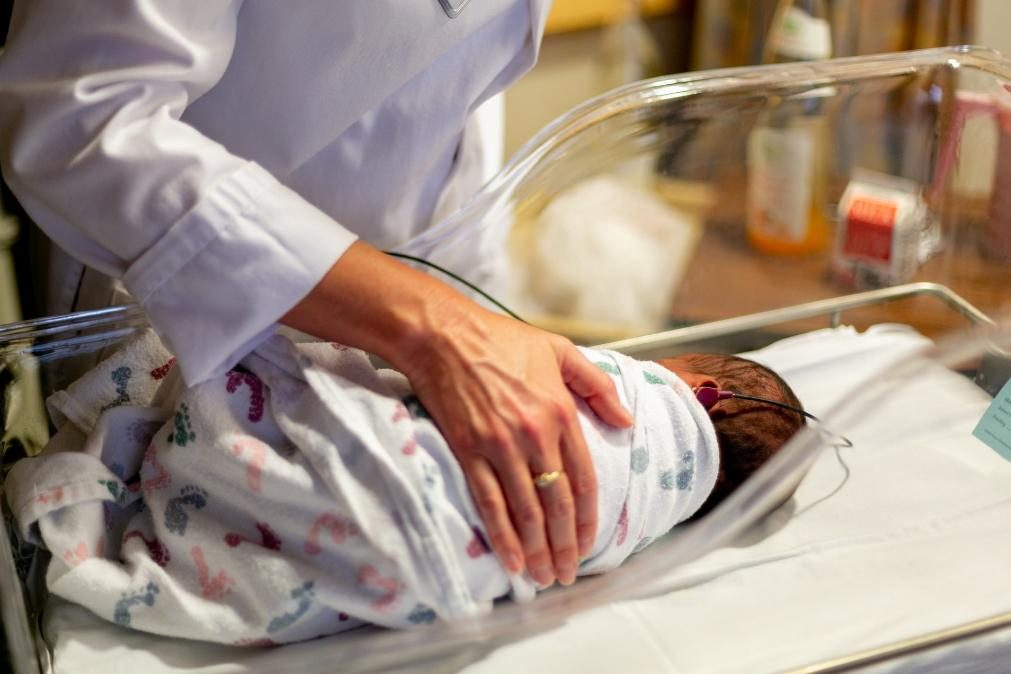 Bebé de 4 meses morre em creche após paragem cardiorrespiratória