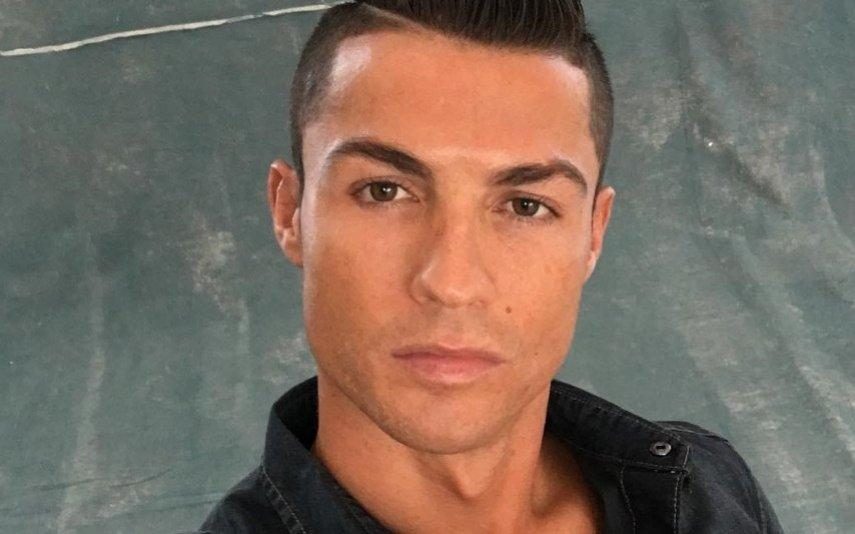 Cristiano Ronaldo leva amigos especiais a bordo de iate de luxo