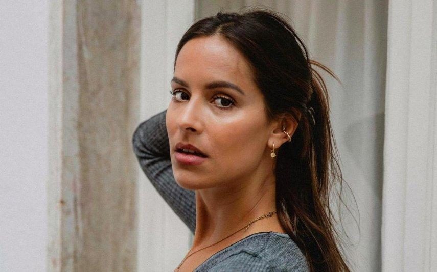 Mariana Monteiro Incidente nas férias deixa atriz com o lábio deformado