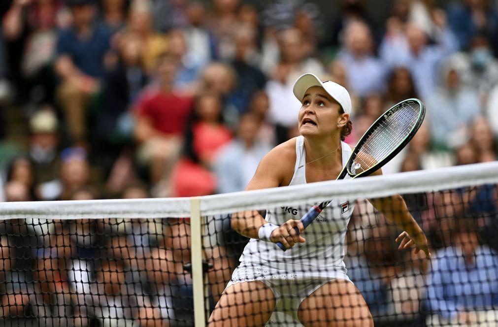 Ashleigh Barty vence Pliskova e sagra-se campeã em Wimbledon