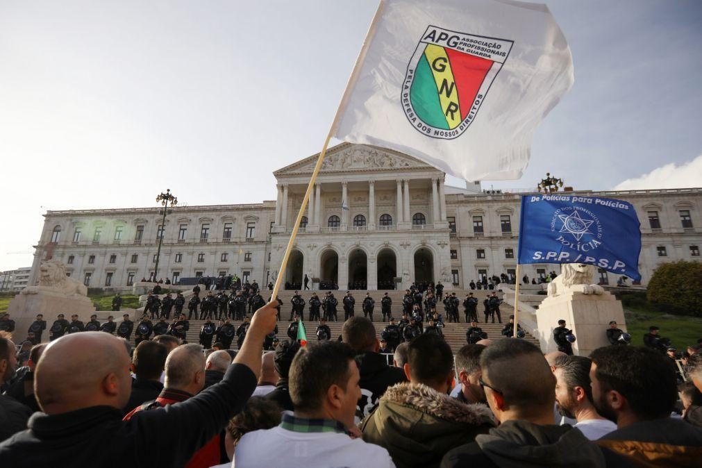 Elementos da PSP e GNR protestam hoje em conjunto contra proposta do Governo do subsídio de risco