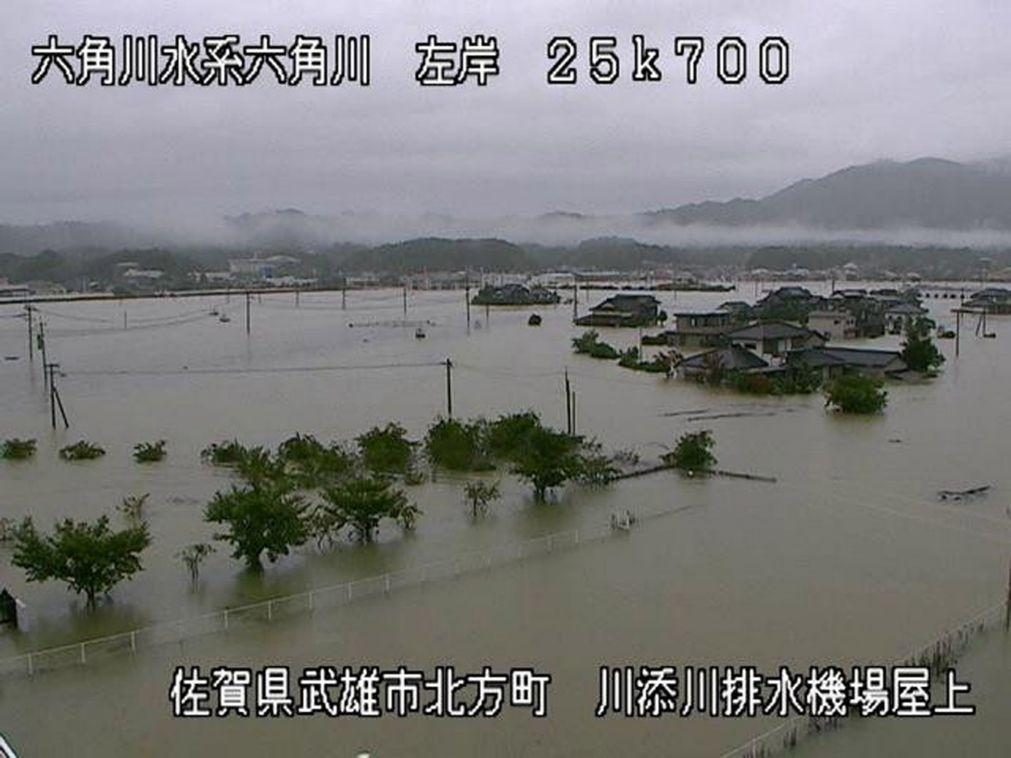 Chuvas fortes levam mais de um milhão de pessoas a abandonar casas no Japão