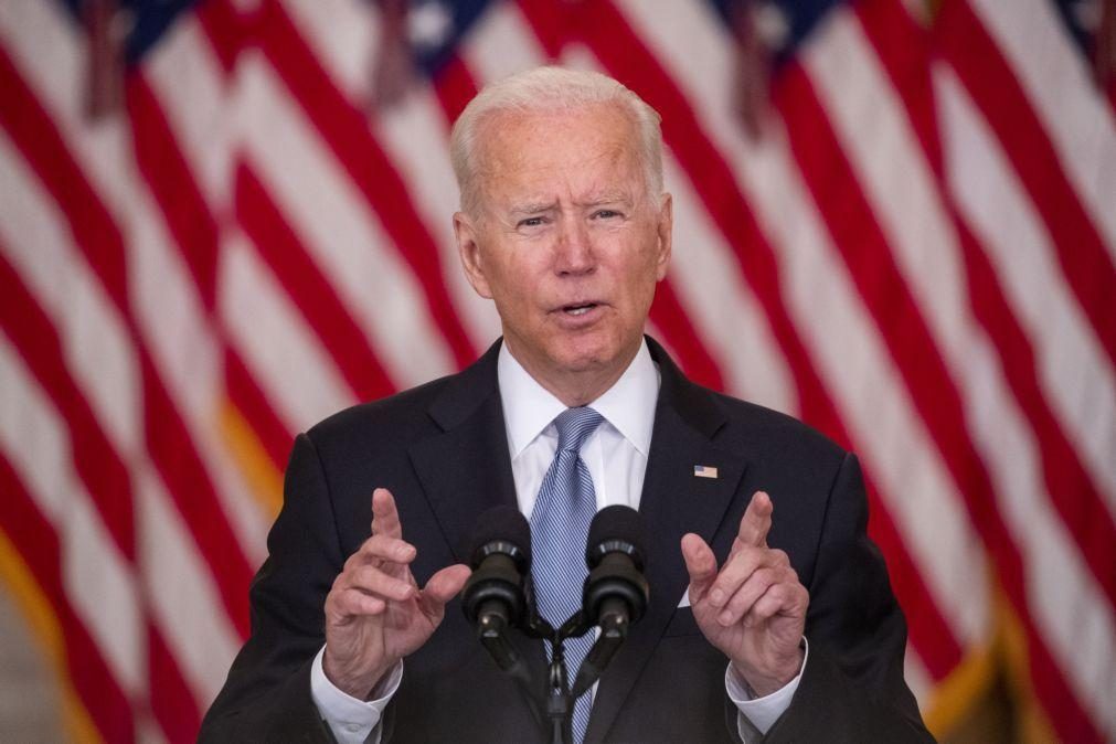 Joe Biden ameaça talibãs com 