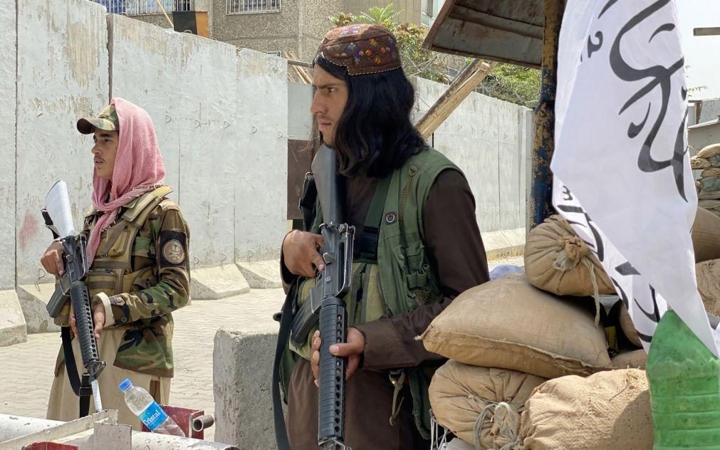 Conquista do poder pelos talibãs no Afeganistão é 